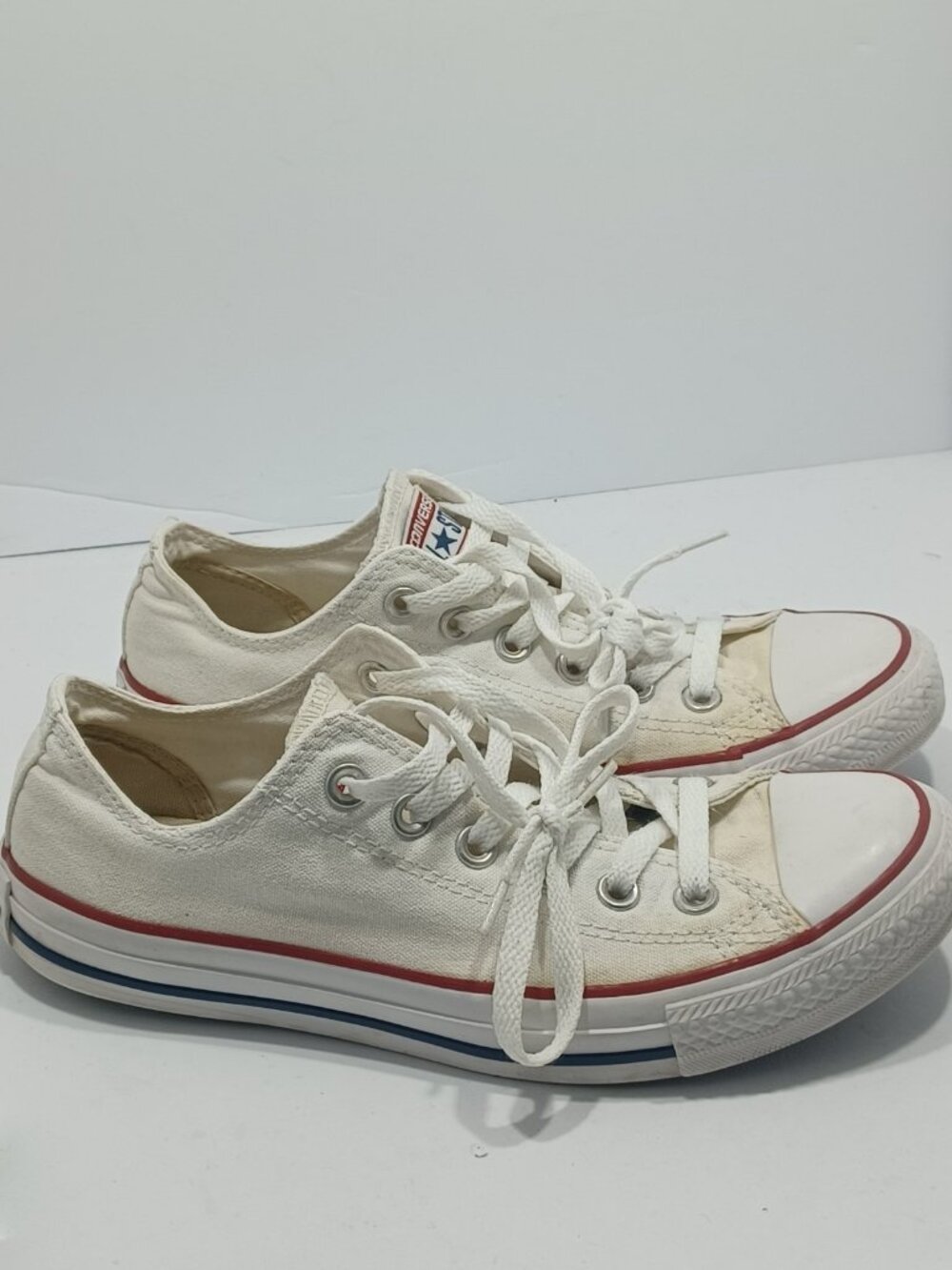 Converse All Star Low Top White with Red and Blue Stripe Size 6 Men, 8 Women L